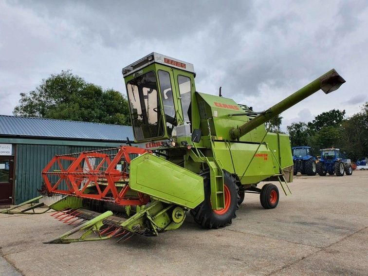 f964baf02a8e4852a91e1c6b78995759