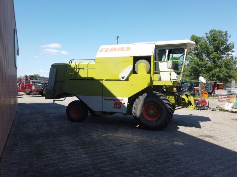 farm-equipment-combine-harvesterCLAAS-DOMINATOR-86---1600971822025408147_big--20092421232962641700