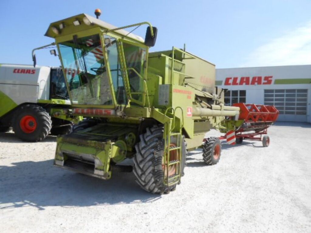 farm-equipment-combine-harvesterCLAAS-Dominator-85---1585991540996892263_big--20040412114094864100